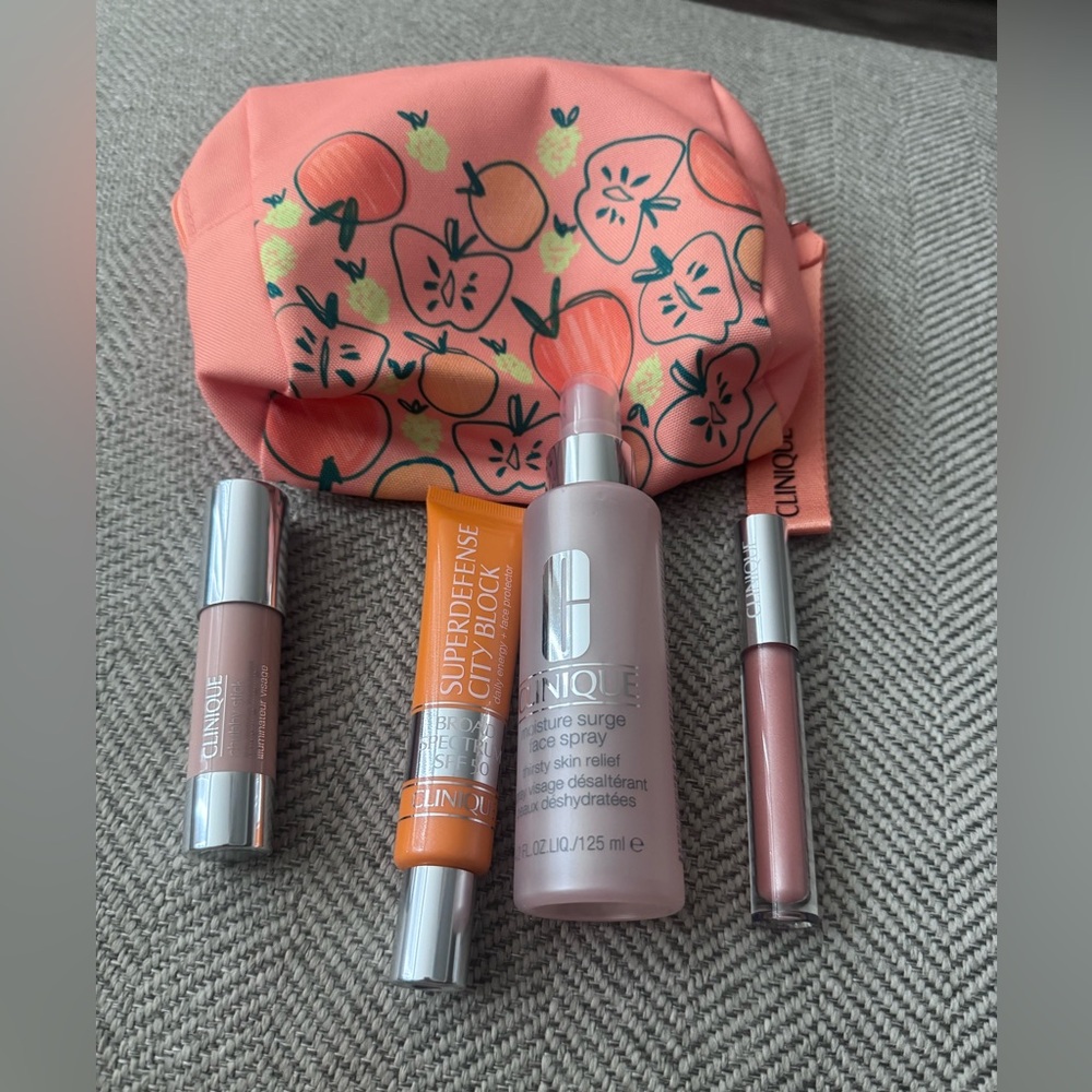 Clinique Summer Essentials Set